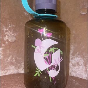 Glossier nalgene 16oz/500ml water bottle new